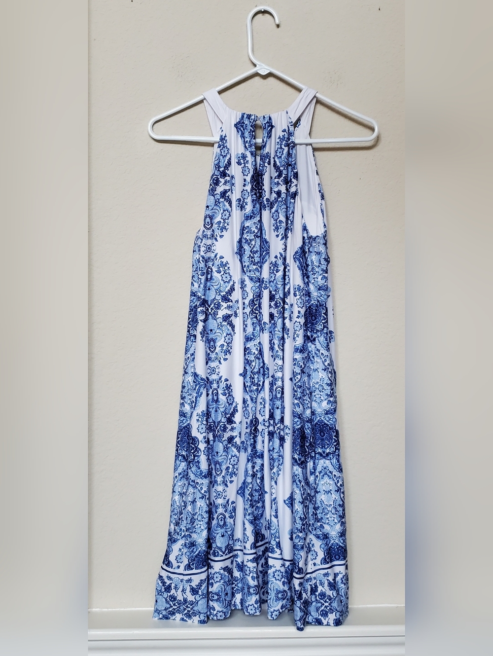 Soma White and Blue Halter Dress.  Size Small - Picture 3 of 6